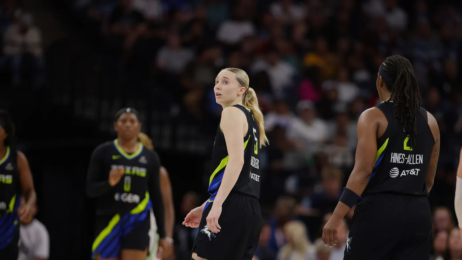 Paige Bueckers playing for Dallas during a 2025 WNBA game against Minnesota